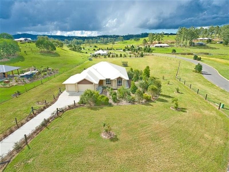 2 Ascot Crescent, Samford Valley QLD 4520
