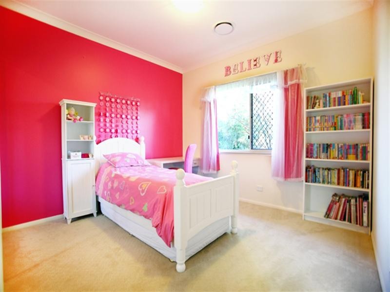 2 Ascot Crescent, Samford Valley QLD 4520