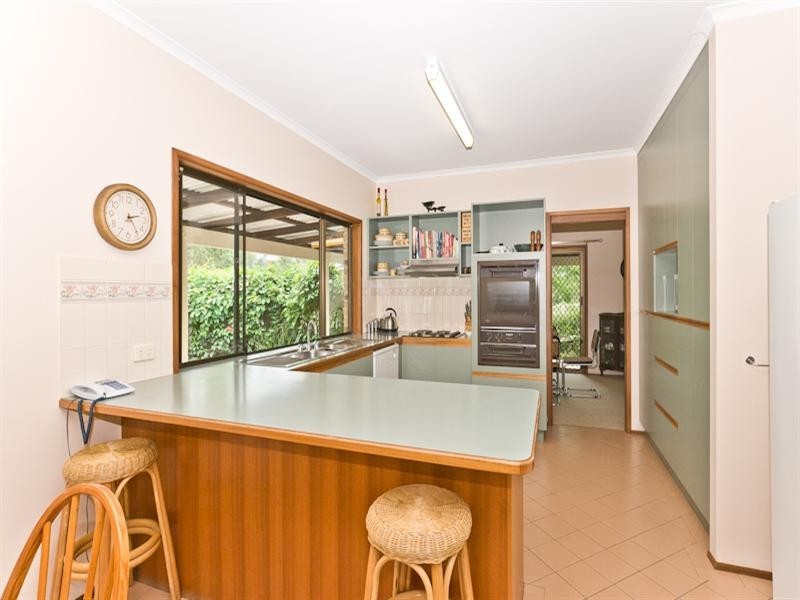 3 Arnan Court, Samford Valley QLD 4520
