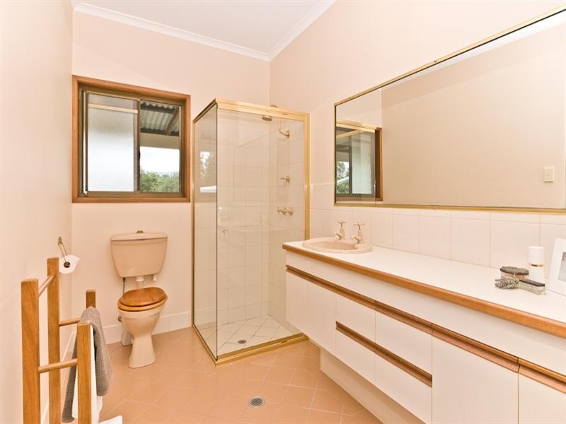 3 Arnan Court, Samford Valley QLD 4520