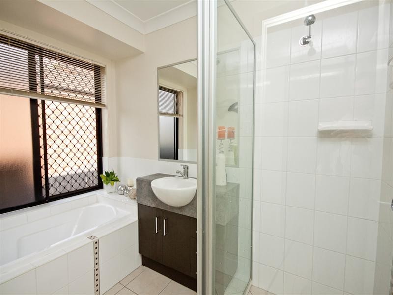 6 Bonica Court, Eatons Hill QLD 4037