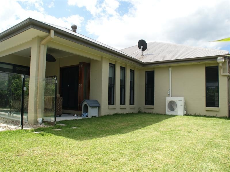 44 Swan Parade, Warner QLD 4500