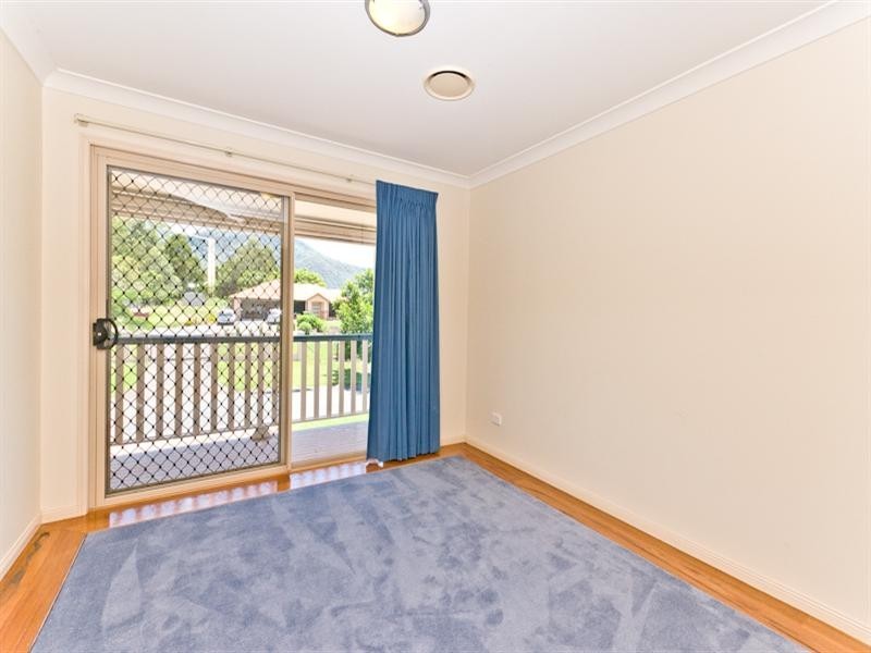1 Meadowood Close, Samford QLD 4520