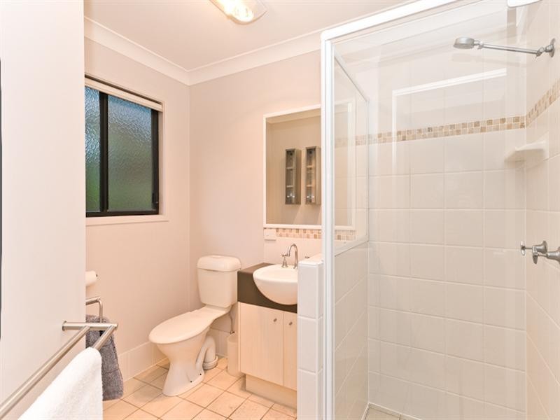32 Woodtop Court, Ferny Hills QLD 4055