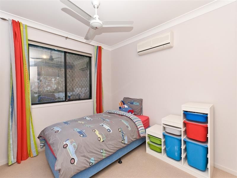 32 Woodtop Court, Ferny Hills QLD 4055