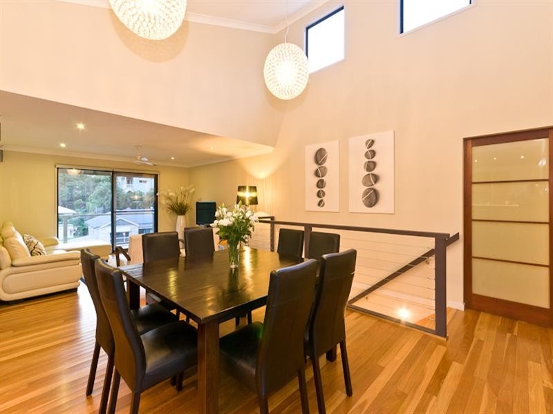 32 Woodtop Court, Ferny Hills QLD 4055