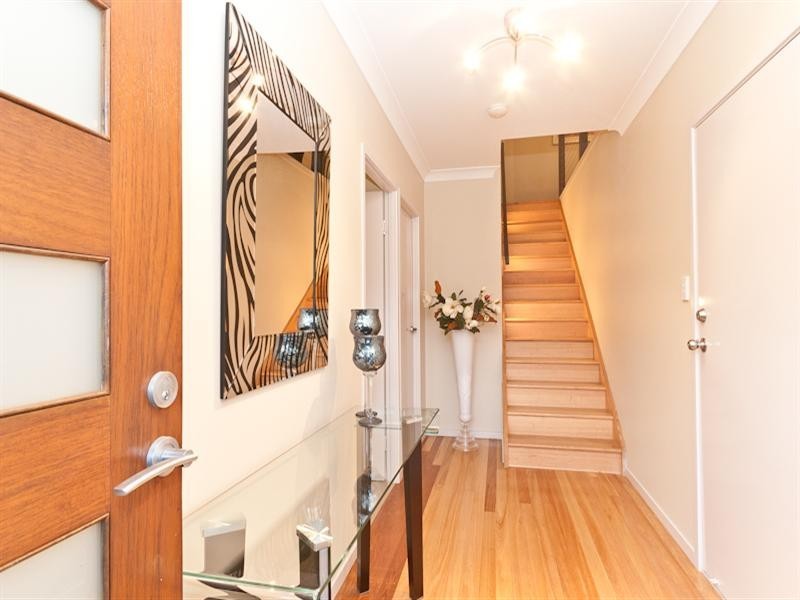 32 Woodtop Court, Ferny Hills QLD 4055