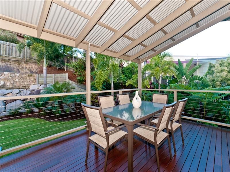 32 Woodtop Court, Ferny Hills QLD 4055