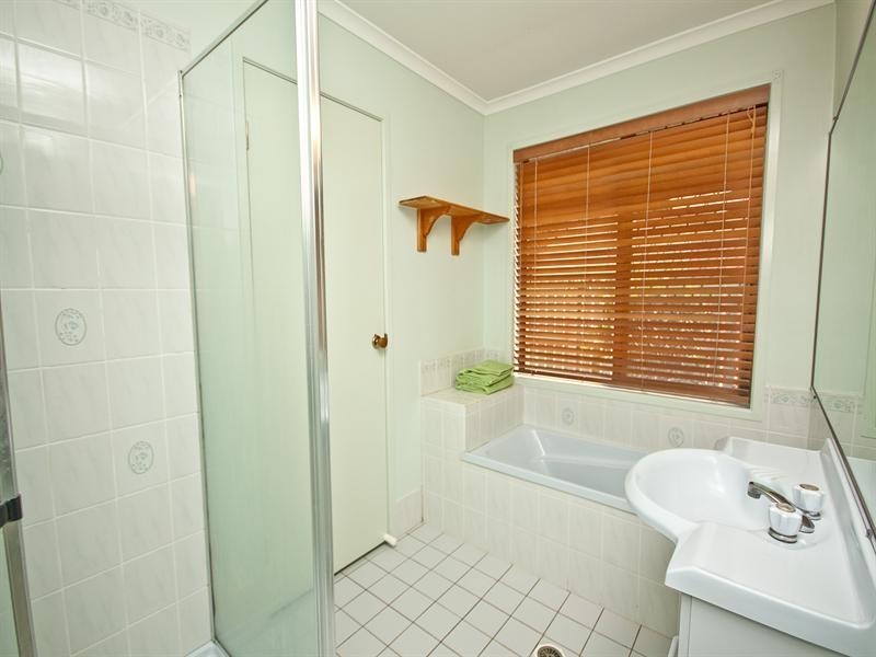 8 Walton Crescent, Murrumba Downs QLD 4503