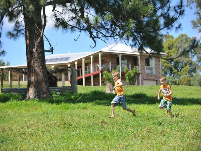 2 Birralee Close, Samford QLD 4520