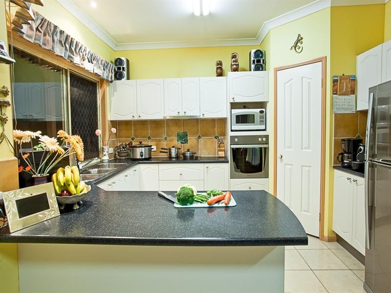 Whiteside QLD 4503