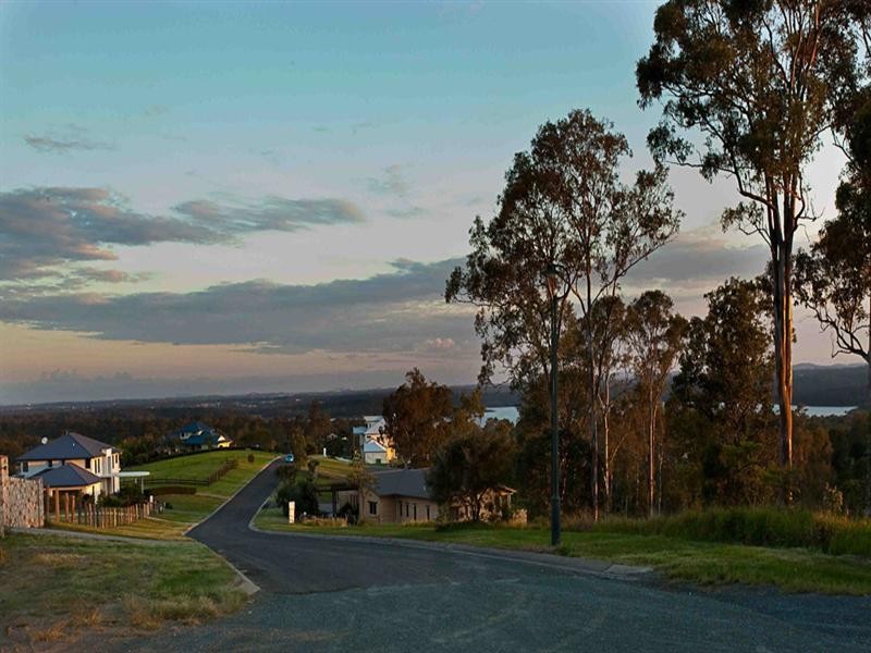 Whiteside QLD 4503