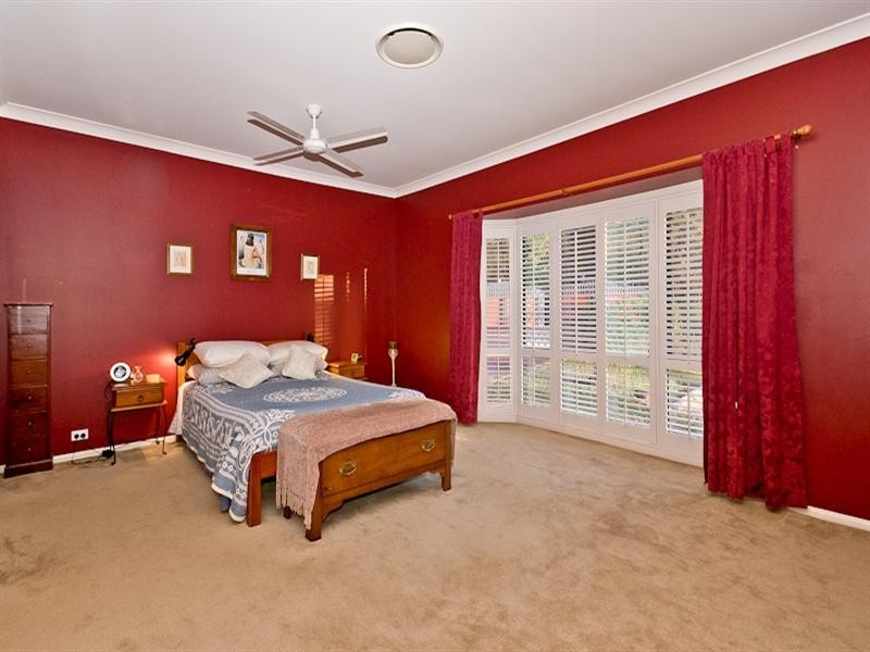 17 Beresford Drive, Draper QLD 4520