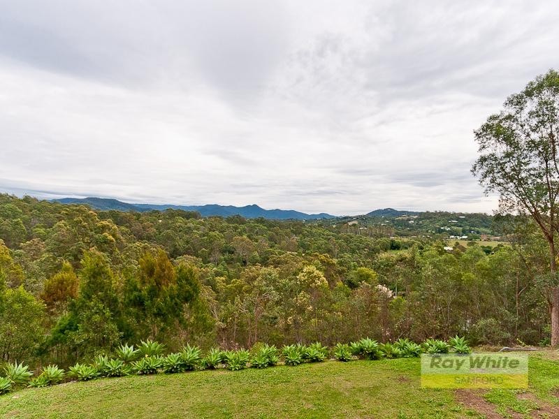 17 Beresford Drive, Draper QLD 4520