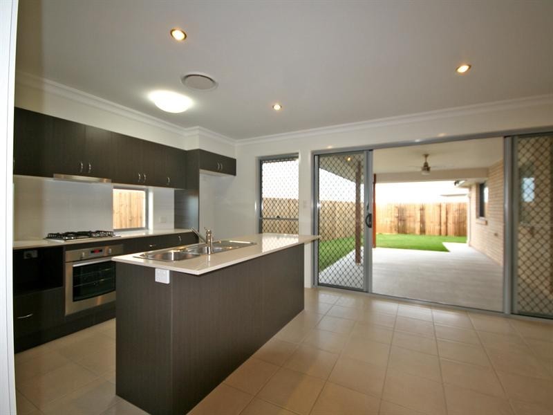 17 Rolland Parade, Warner QLD 4500