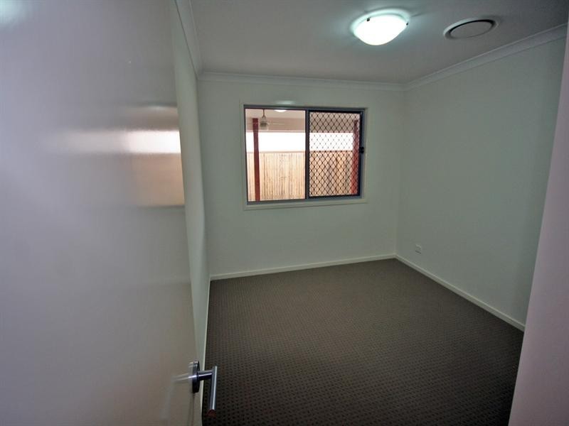 17 Rolland Parade, Warner QLD 4500