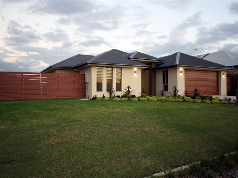 17 Rolland Parade, Warner QLD 4500