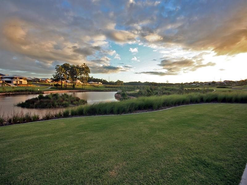 17 Rolland Parade, Warner QLD 4500