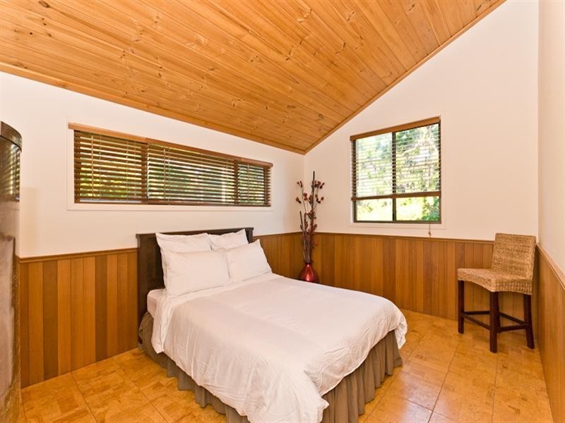 12 Salisbury Court, Clear Mountain QLD 4500