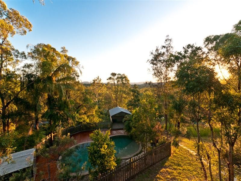 12 Salisbury Court, Clear Mountain QLD 4500