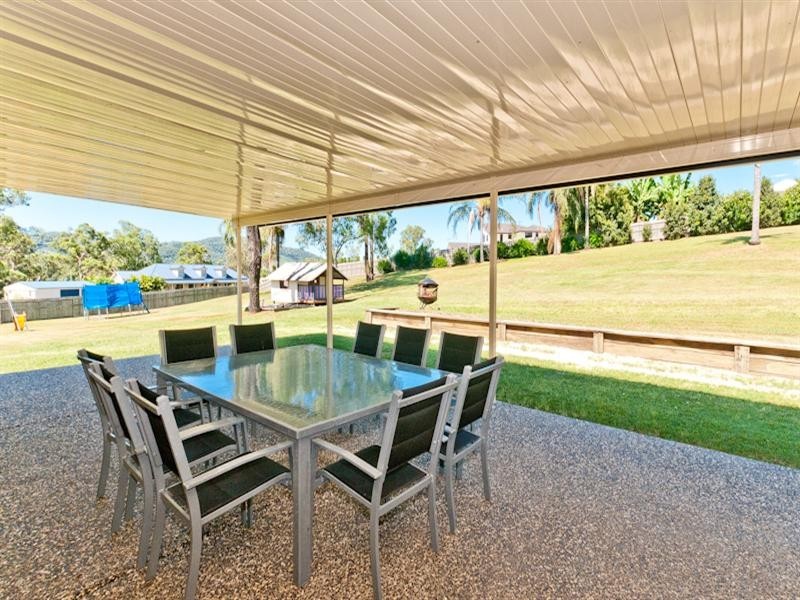 1 Hunting Place, Samford QLD 4520