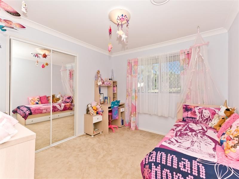 1 Hunting Place, Samford QLD 4520