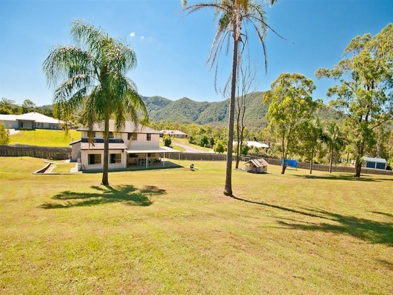 1 Hunting Place, Samford QLD 4520
