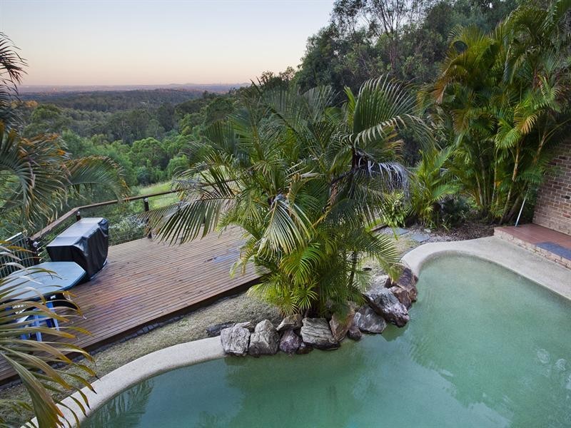 531 Clear Mountain Road, Clear Mountain QLD 4500