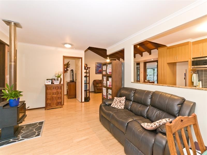 20 Nullamanna Road, Samford QLD 4520