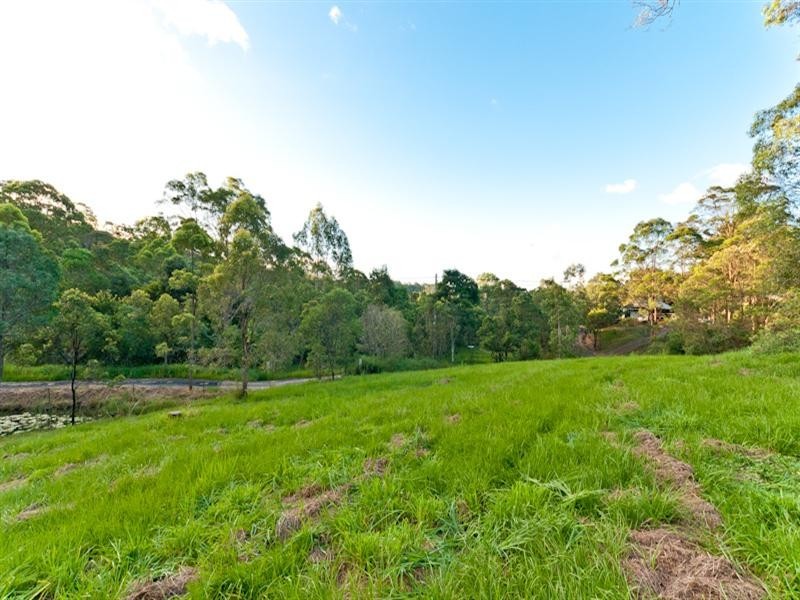 18 Balmoral Road, Draper QLD 4520