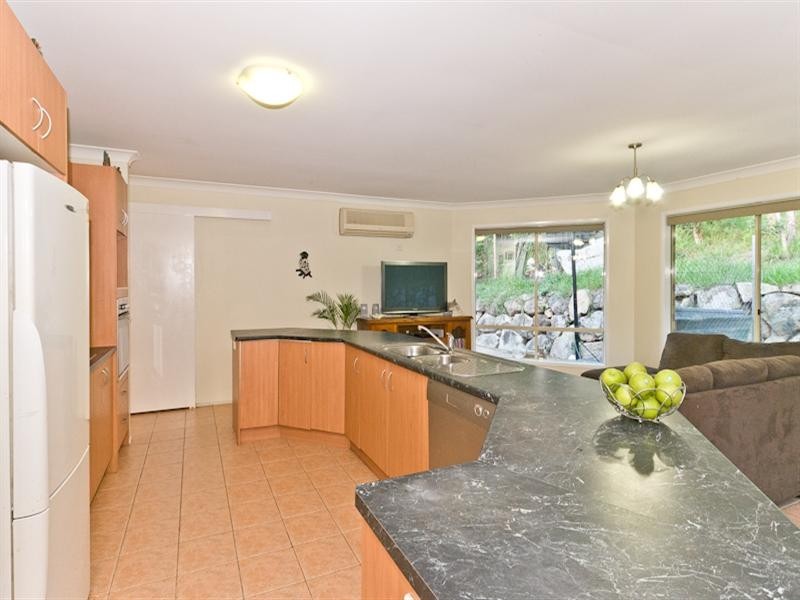 18 Balmoral Road, Draper QLD 4520