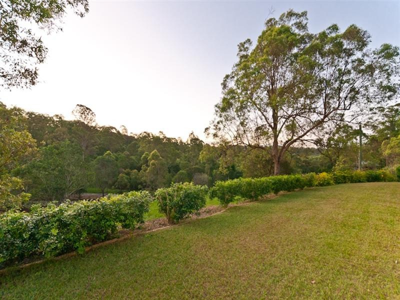 18 Balmoral Road, Draper QLD 4520