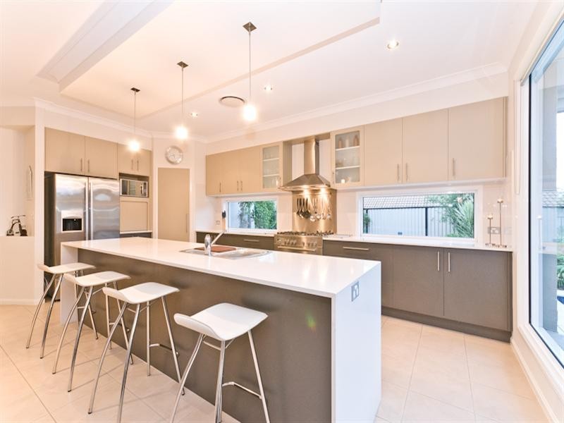 15 Chalmers Court, Samford Village QLD 4520