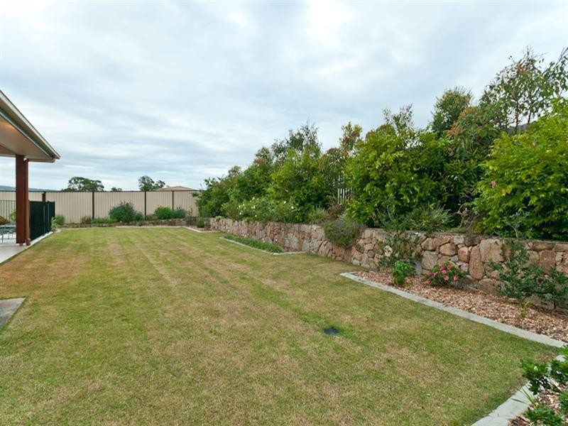 15 Chalmers Court, Samford Village QLD 4520