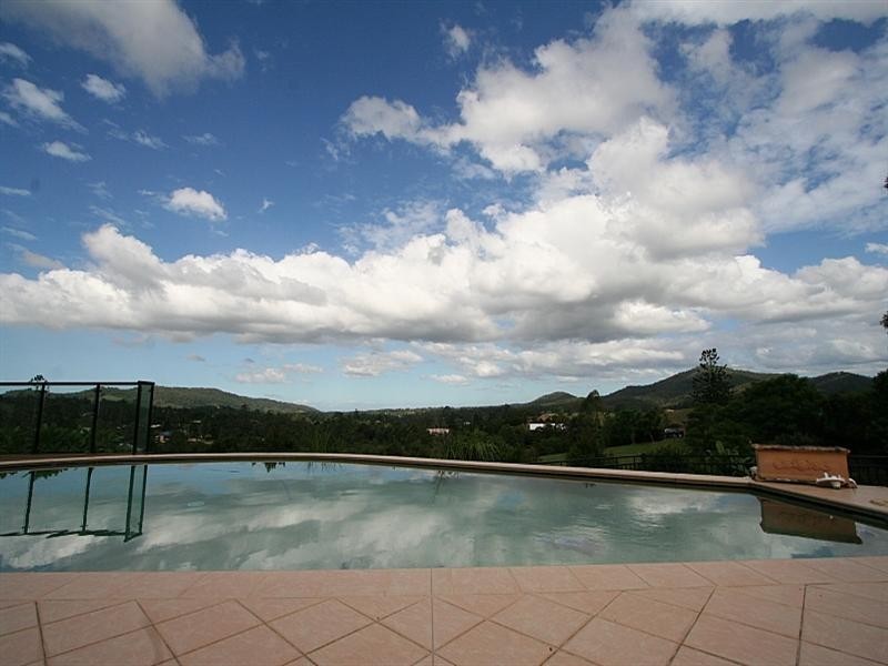 204 Herron Road, Cedar Creek QLD 4520