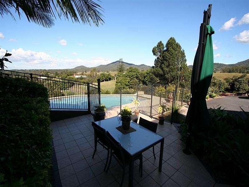 204 Herron Road, Cedar Creek QLD 4520