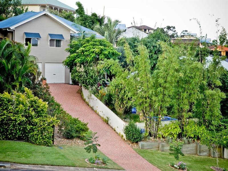 6 Windrush Close, Eatons Hill QLD 4037