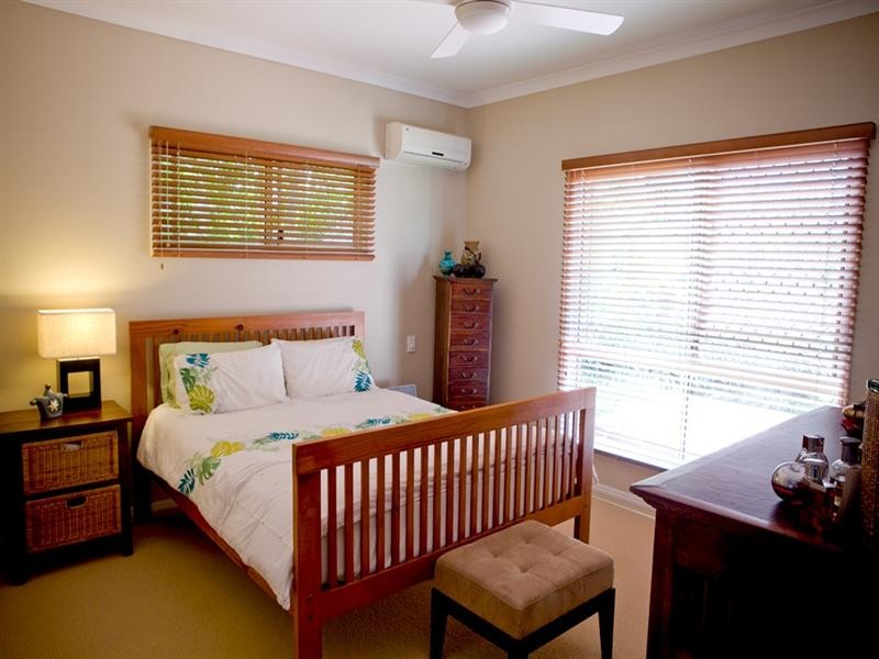 6 Windrush Close, Eatons Hill QLD 4037