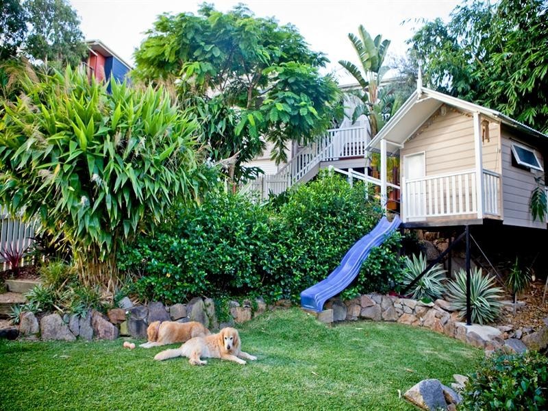 6 Windrush Close, Eatons Hill QLD 4037