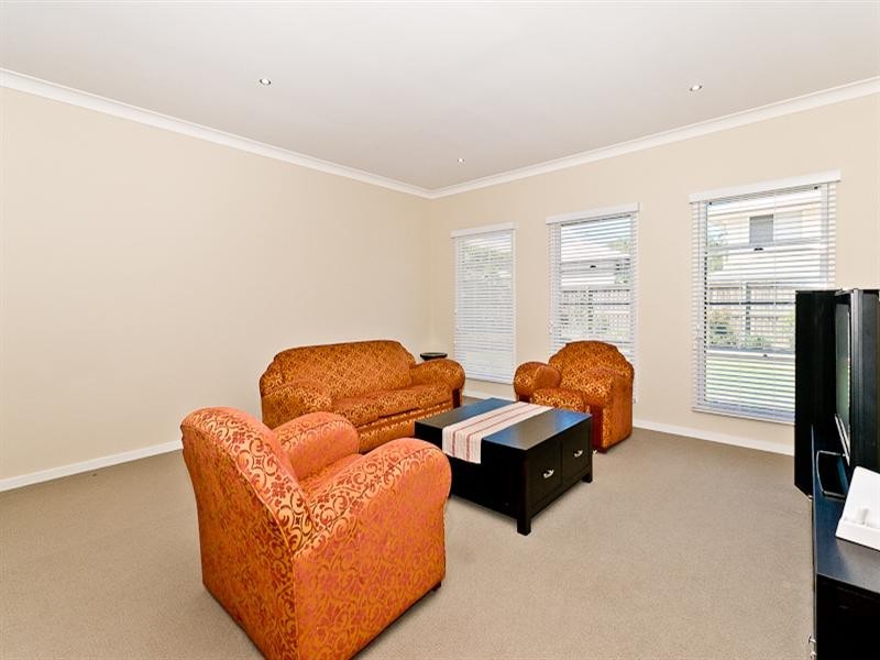 Eatons Hill QLD 4037