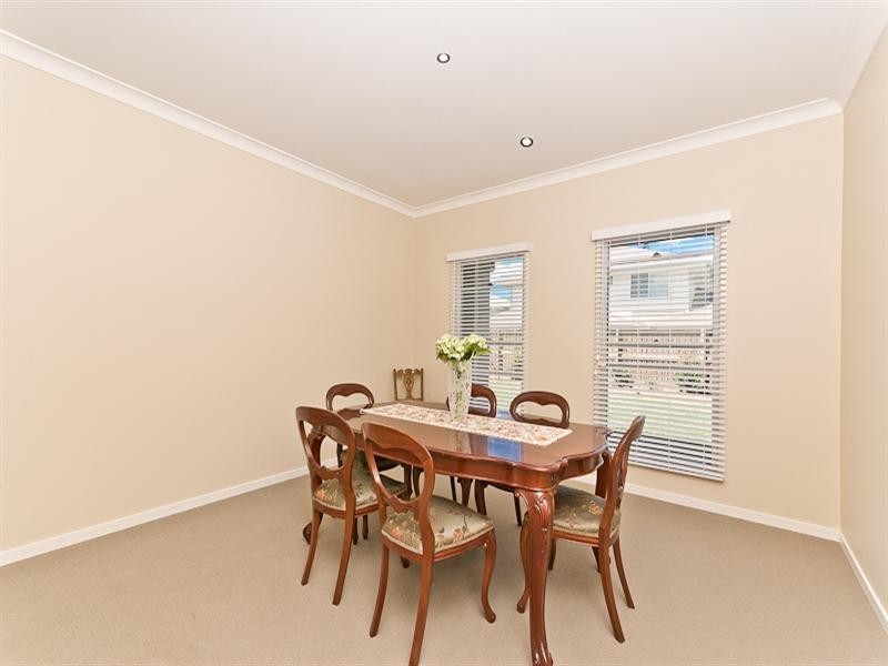 Eatons Hill QLD 4037