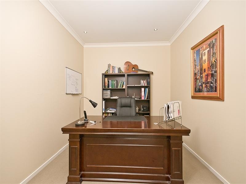 Eatons Hill QLD 4037