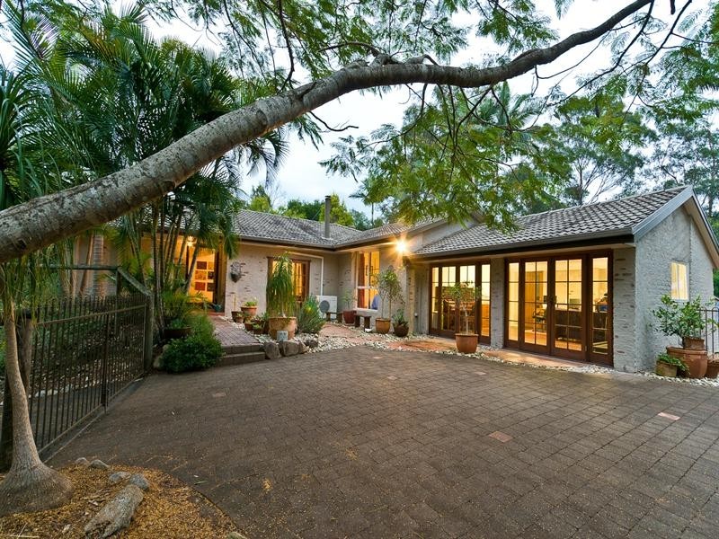 Clear Mountain QLD 4500