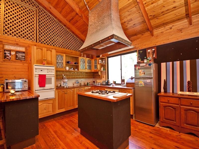 Mount Glorious QLD 4520