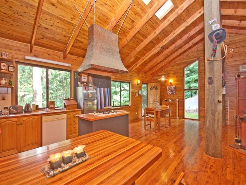 Mount Glorious QLD 4520