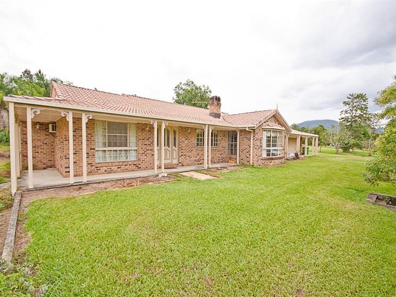 19 Greenwood Crescent, Samford QLD 4520