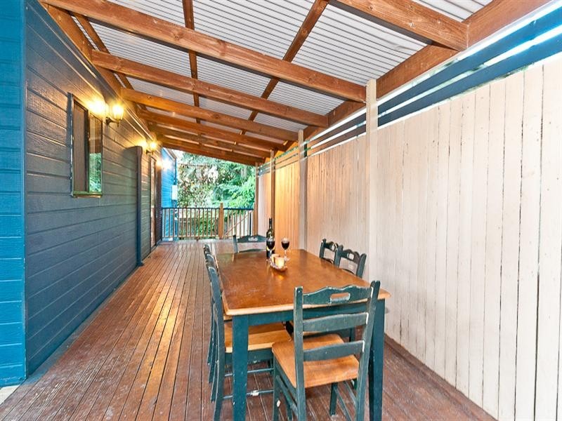 35 Mt Glorious Road (1 Trentham Place, Samford Village QLD 4520