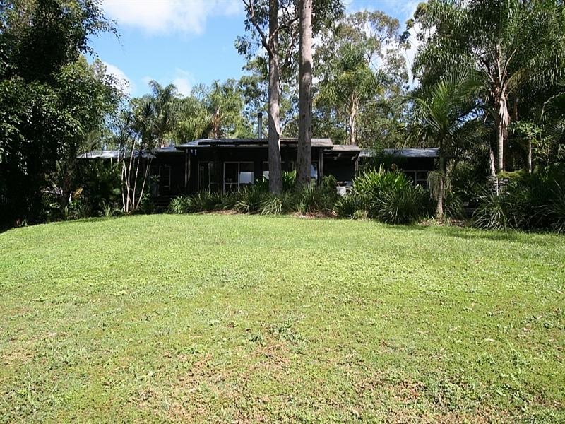 206 Clear Mountain Road, Clear Mountain QLD 4500