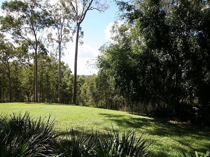206 Clear Mountain Road, Clear Mountain QLD 4500