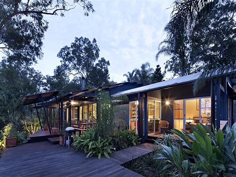 206 Clear Mountain Road, Clear Mountain QLD 4500